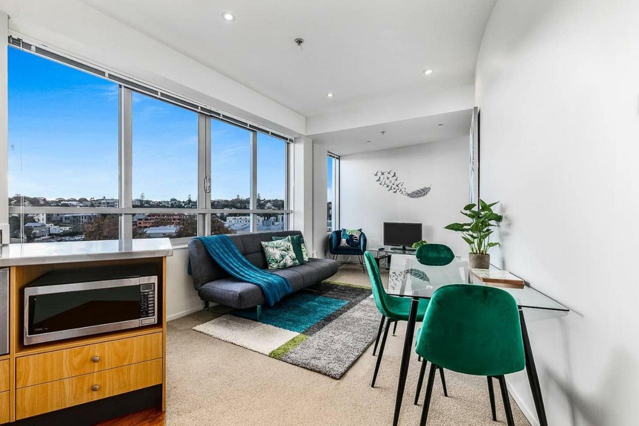 One Bedroom Apartment - Pool, Gym & Tennis Courts! Auckland Dış mekan fotoğraf