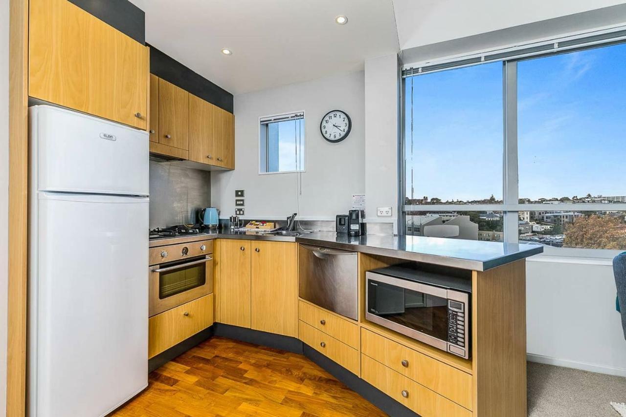 One Bedroom Apartment - Pool, Gym & Tennis Courts! Auckland Dış mekan fotoğraf